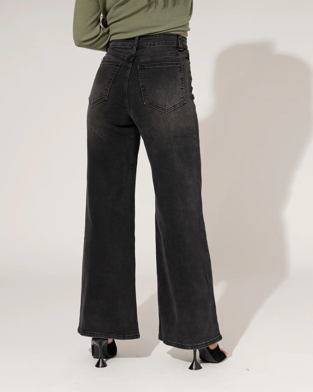 Ana & Lucy | Wide Leg Jeans Noe-4 Donkergrijs - Image 3