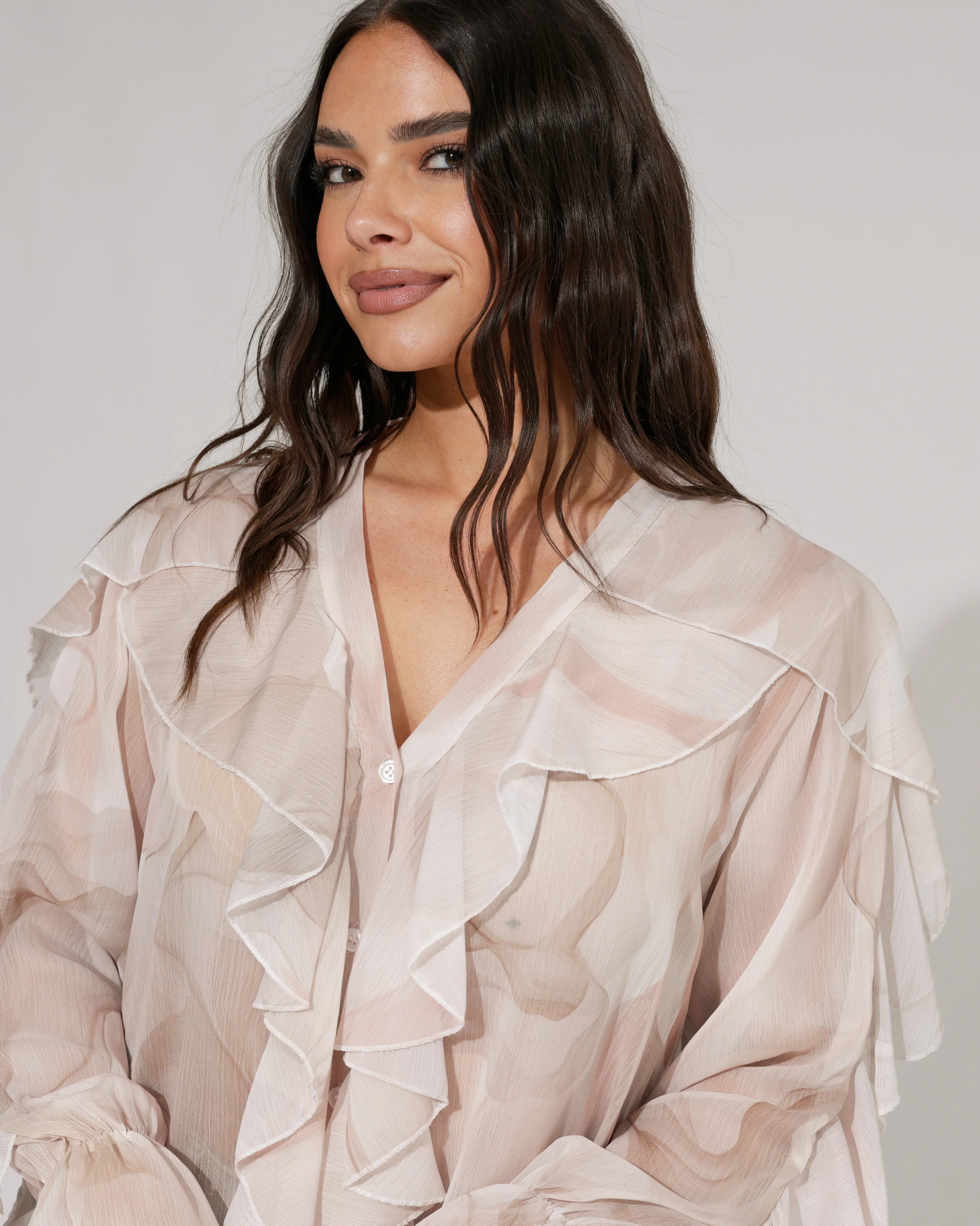Blouse ruffle Lucy Taupe - Image 4