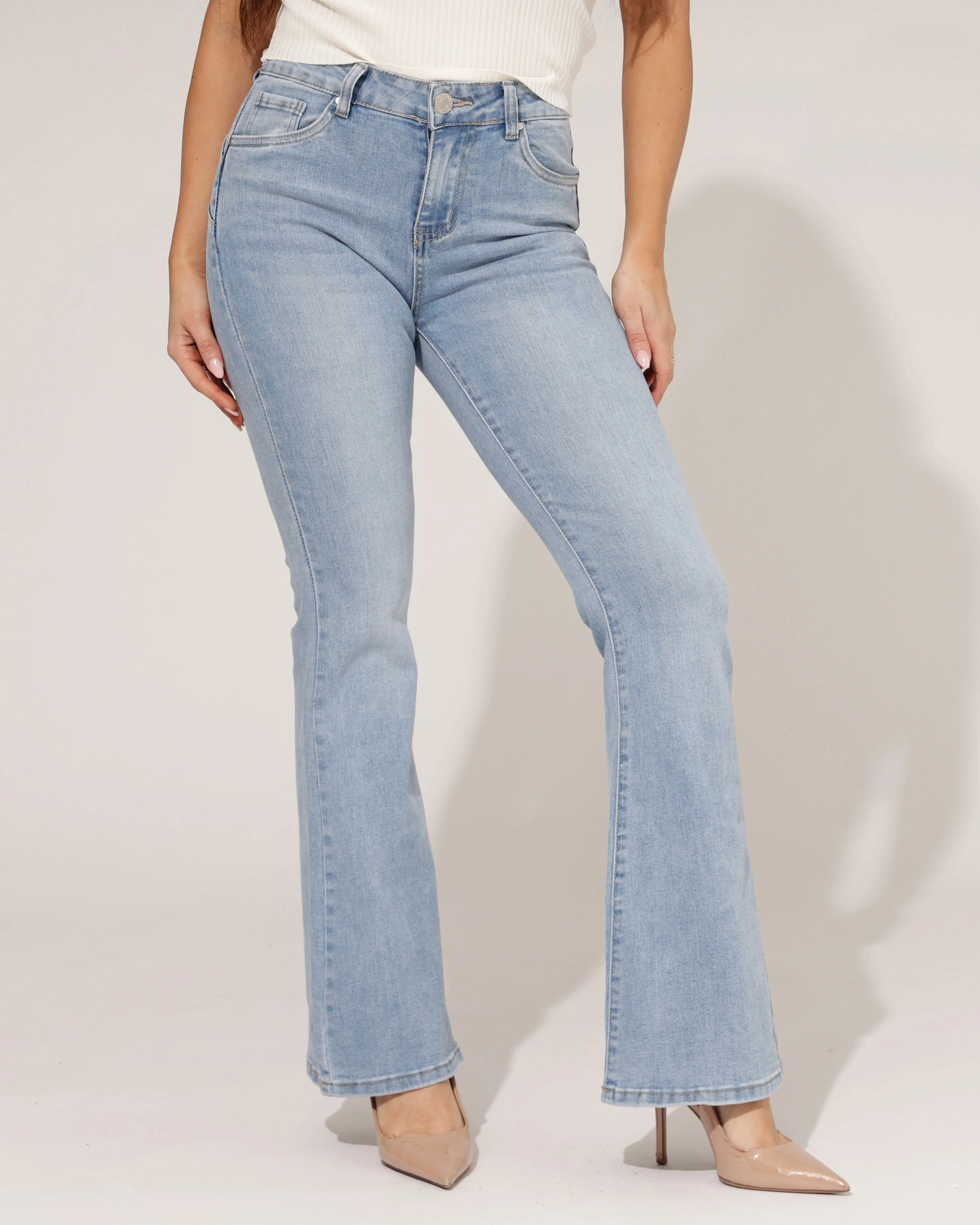 Goodies | Flared jeans Elena Lichtblauw - Image 2