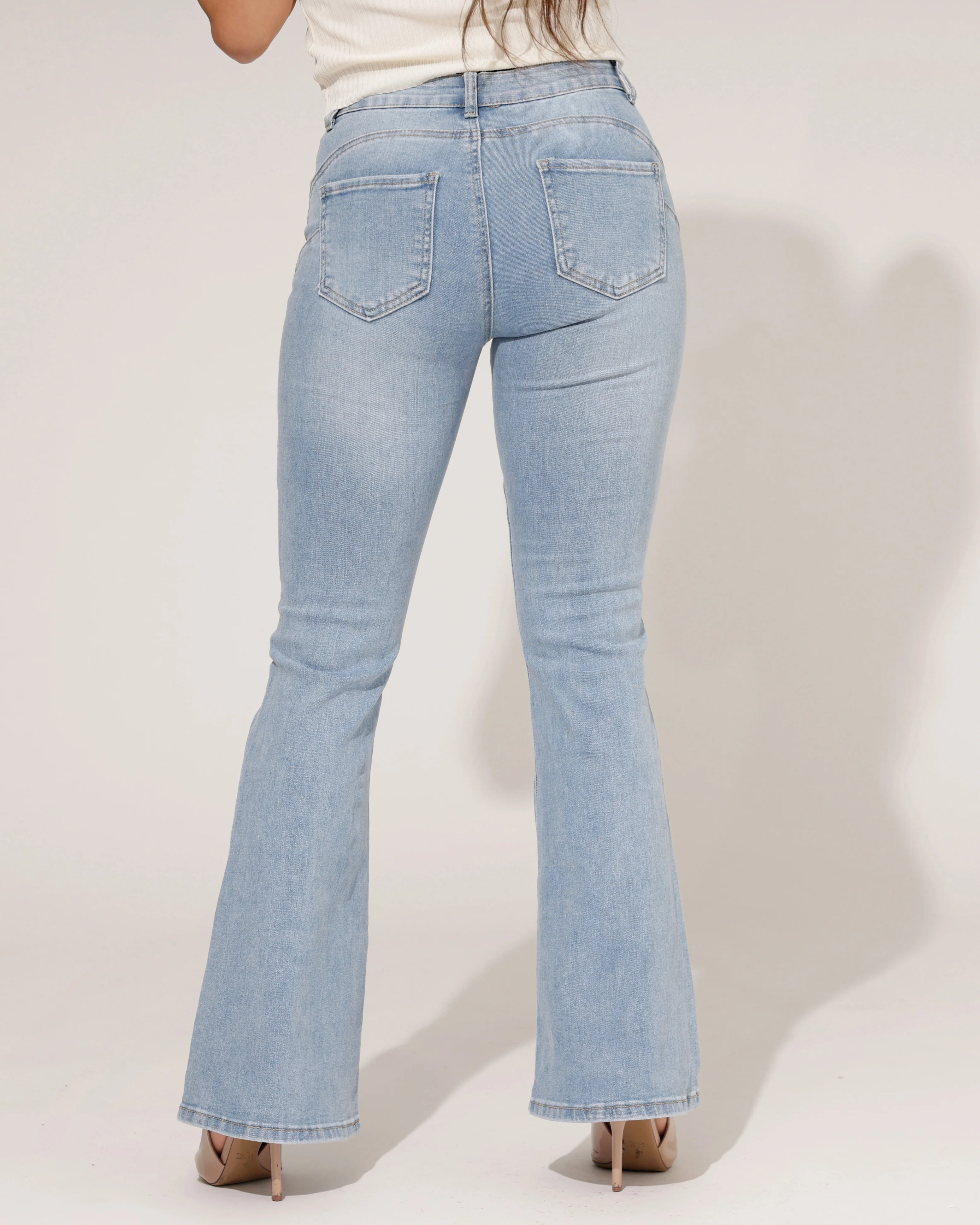 Goodies | Flared jeans Elena Lichtblauw - Image 4