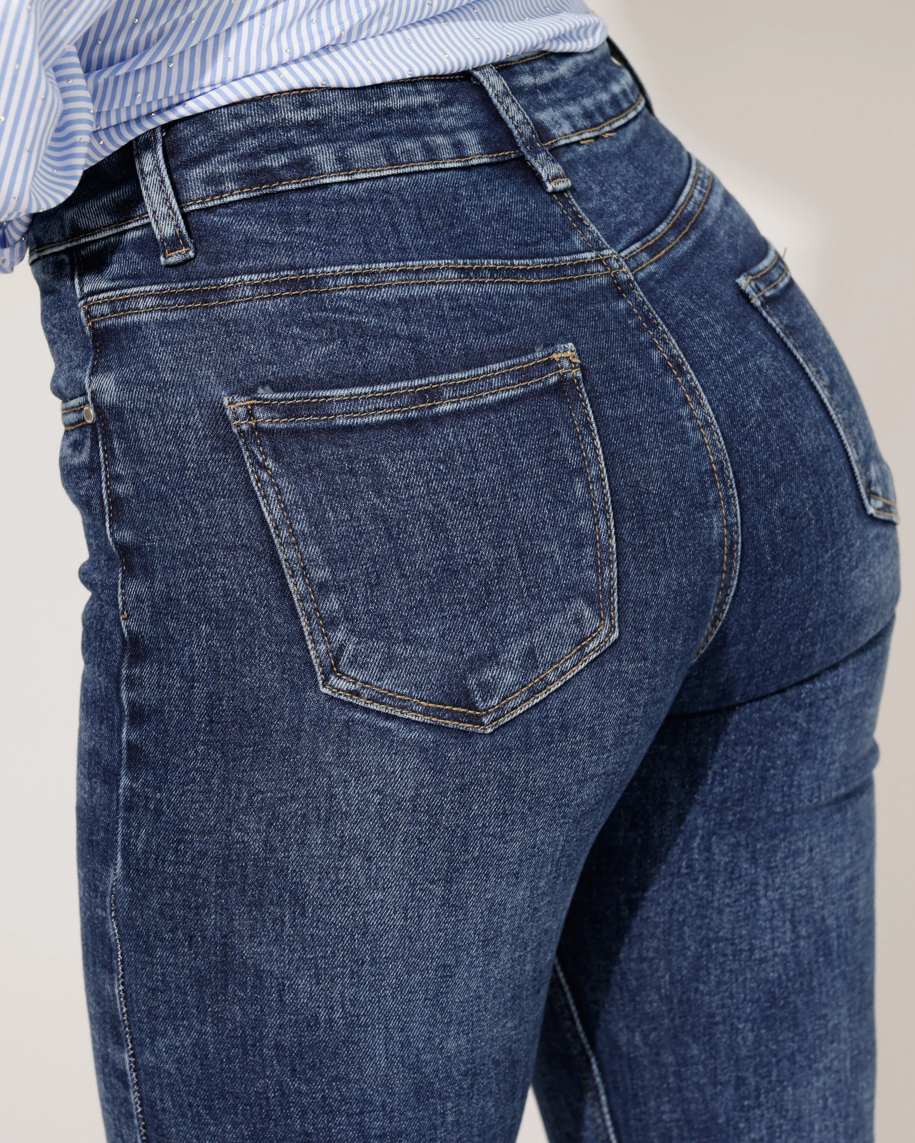 Goodies | Mom jeans Cee Donkerblauw - Image 5