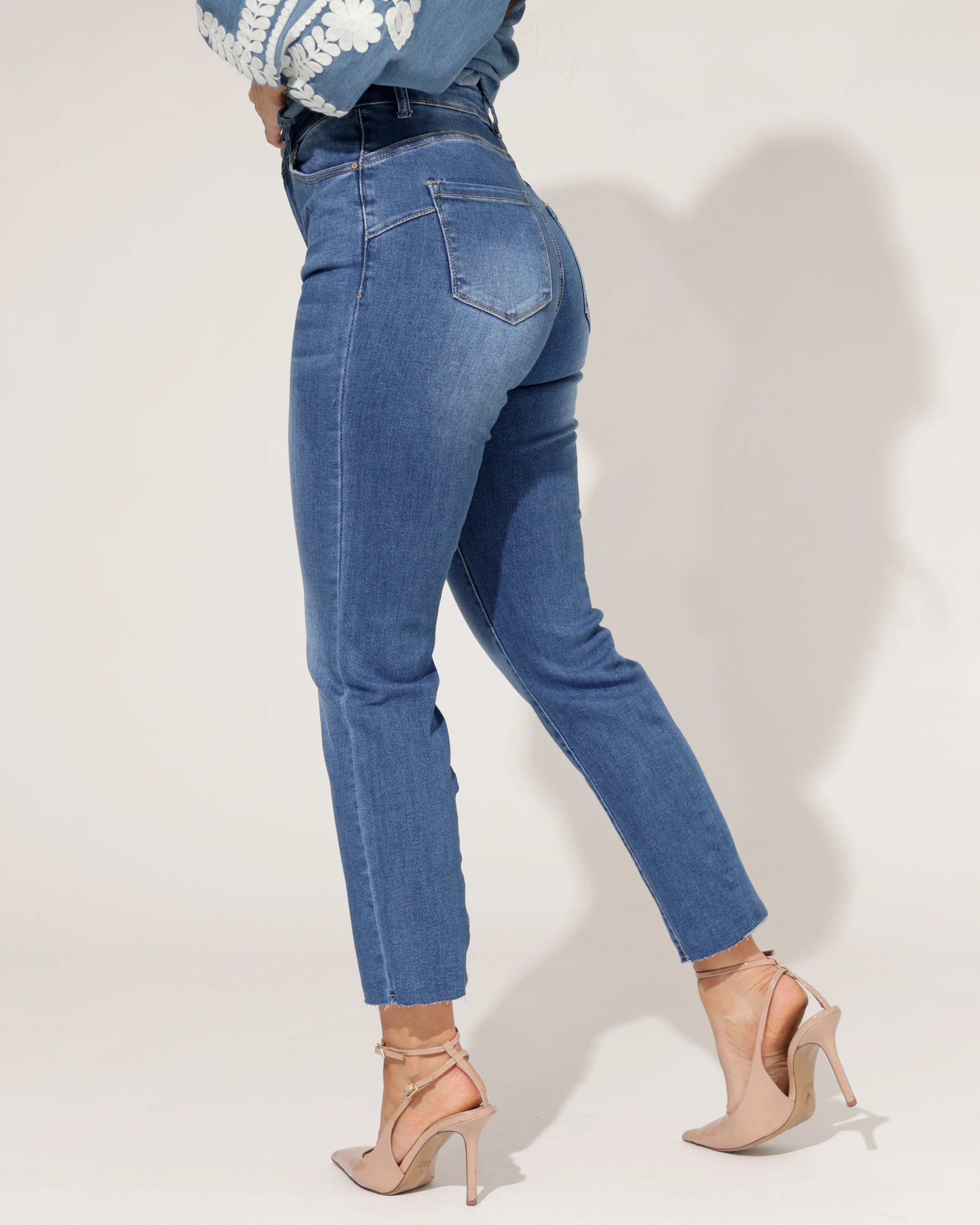 Redseventy | Mom jeans Pris-14 Blauw - Image 3