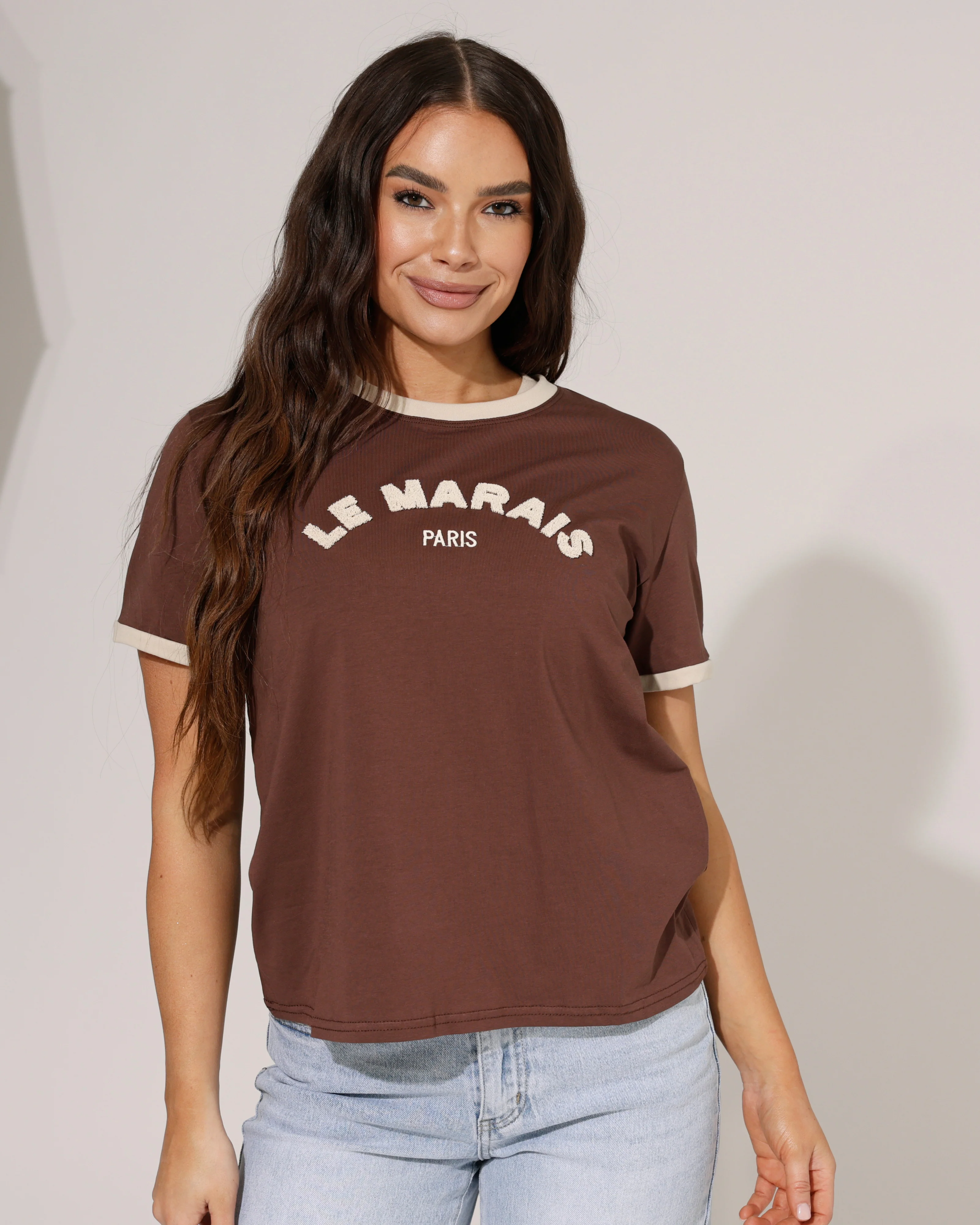 T-shirt letters le Marais Paris Bruin - Image 2