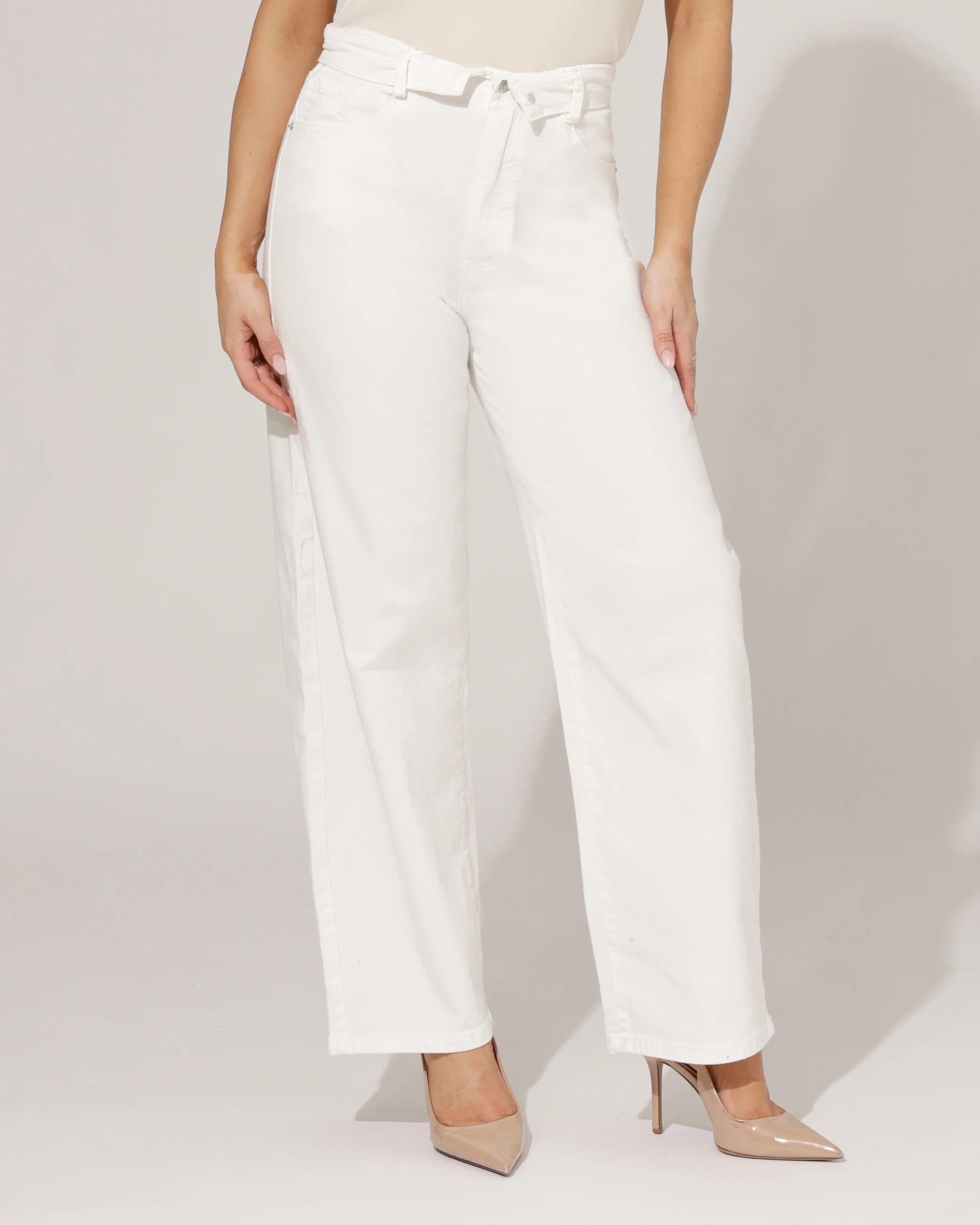 VS Miss | Barrel jeans omslag Elin Wit