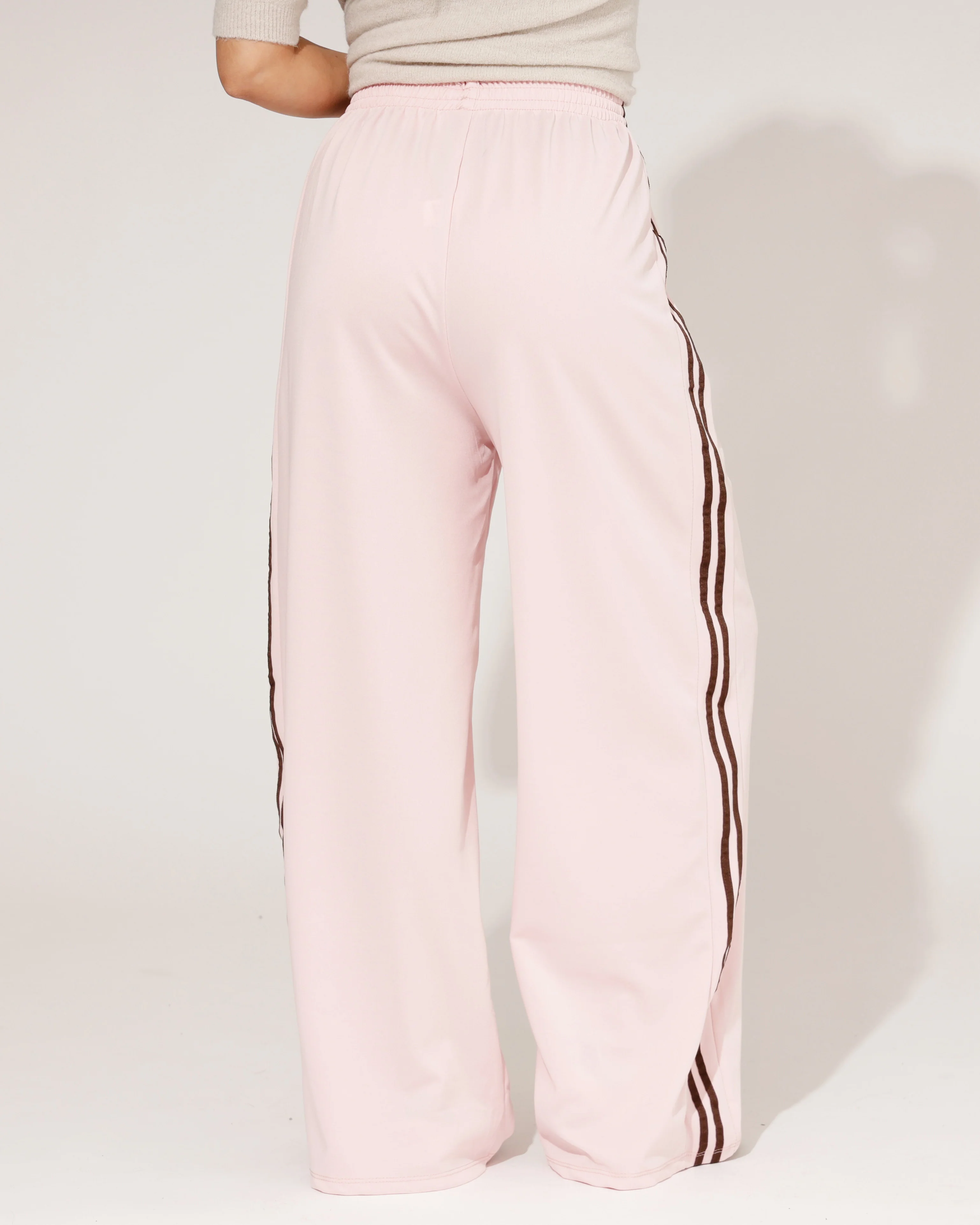 Wide leg broek met zijstrepen Kristy Roze/ Donkerbruin - Image 3