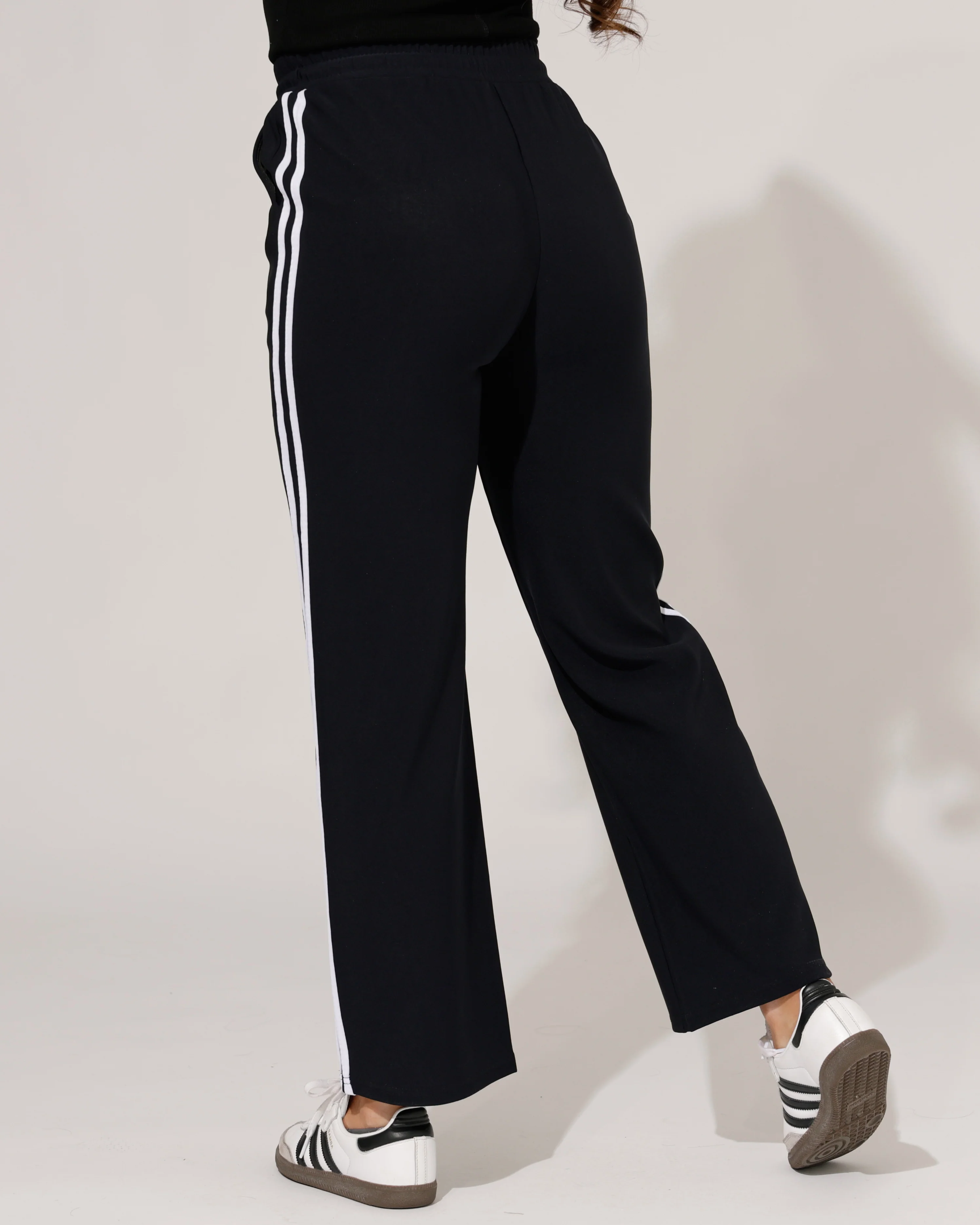 Wijde broek met zijstrepen Cindy Zwart - Image 3