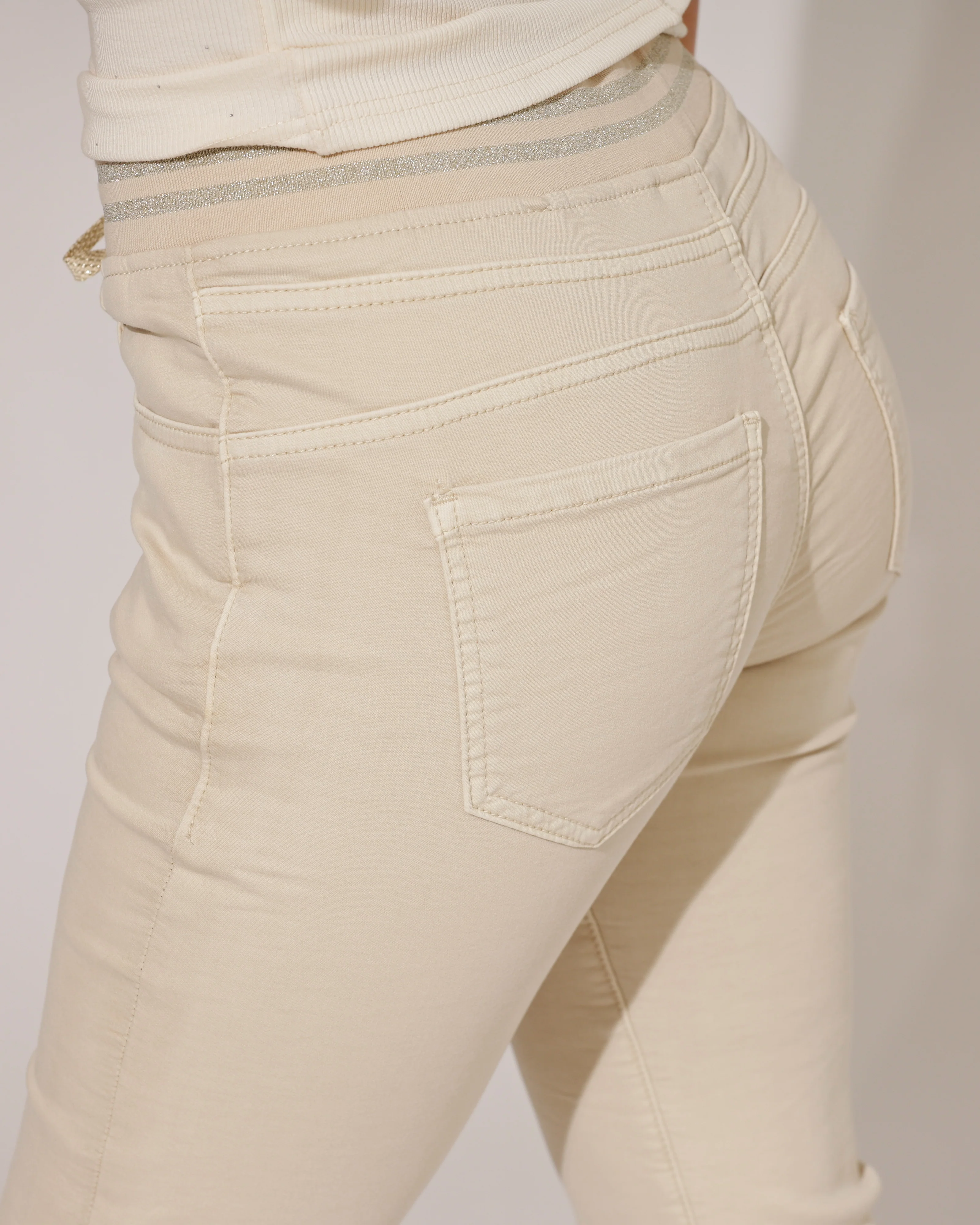 ZAC & ZOE | Jog jeans Ivy-B Beige - Image 5